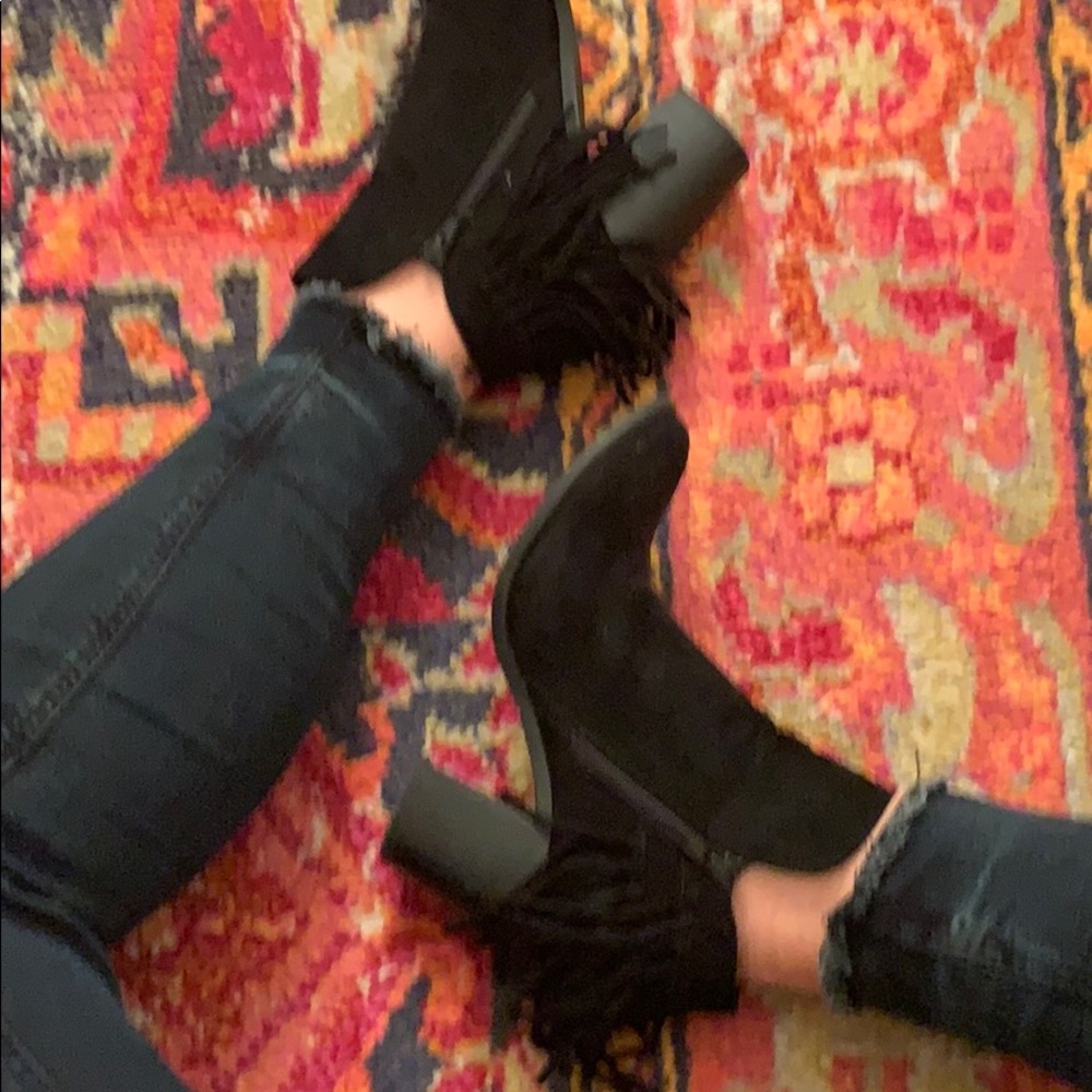 Fringe black boots / booties *worn once!